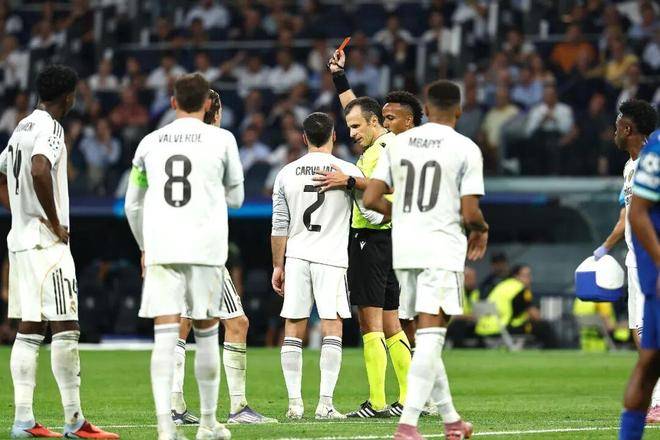 包含皇马险胜那不勒斯，孙兴慜一己之力扛起全队的词条