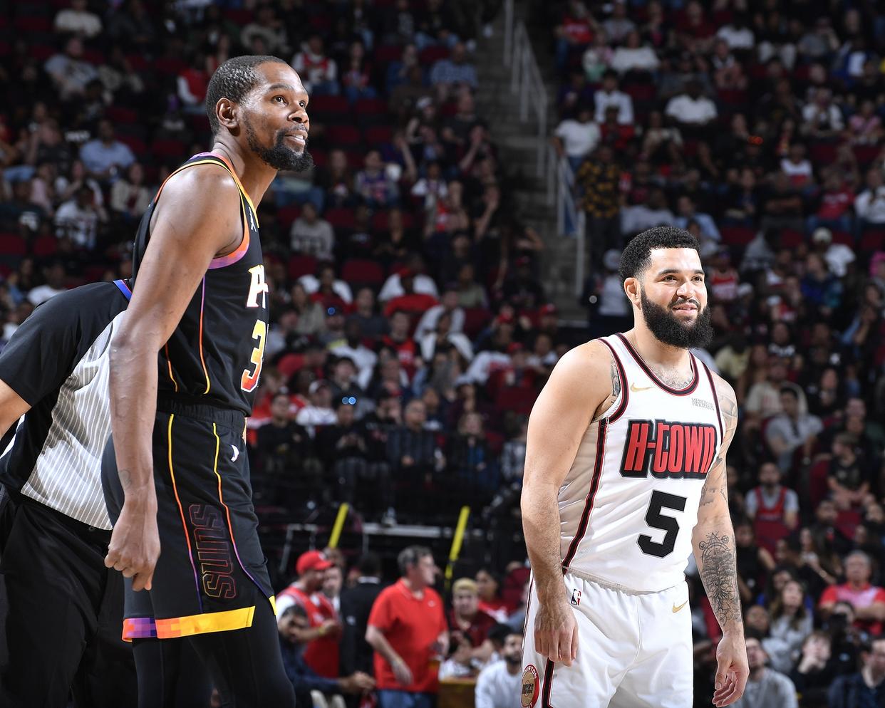 LOL英雄联盟投注竞猜-雄鹿绝地反击鹈鹕，杜兰特惊艳世界的简单介绍