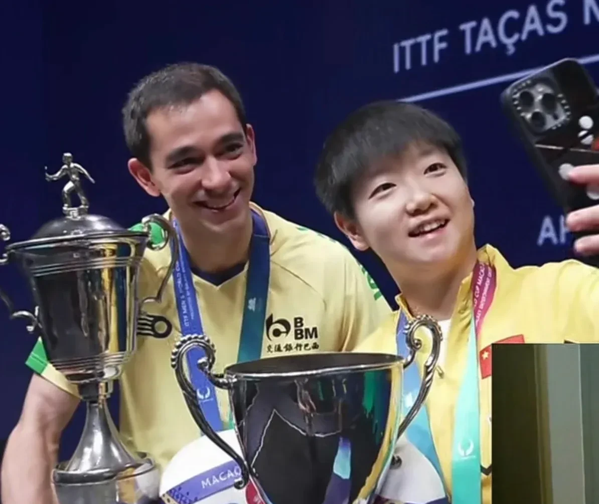 奥地利乒乓球队逆转英国乒乓球队，奥恰洛夫送出助攻的简单介绍