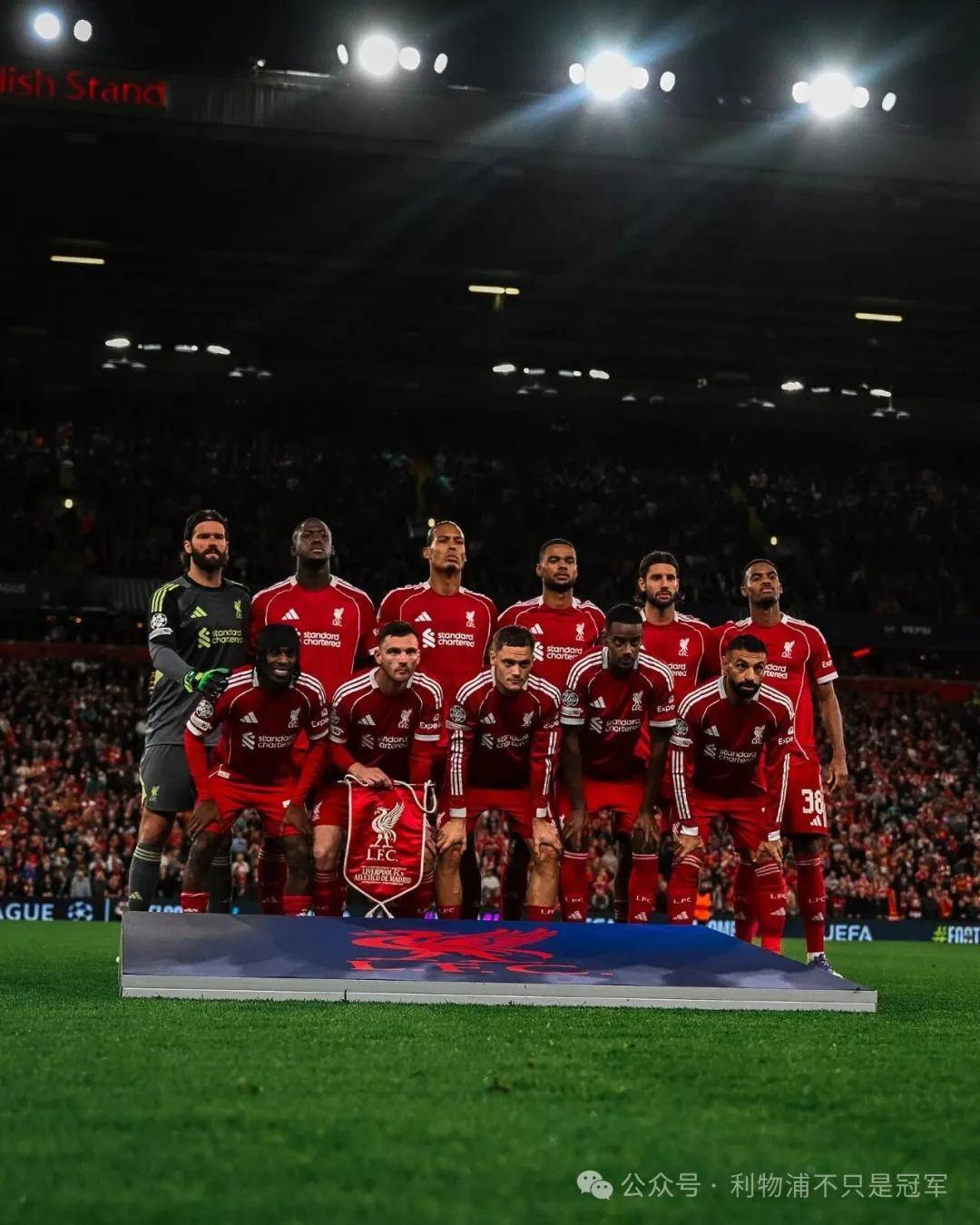 包含马德里竞技后卫连场封堵对手犀利进攻，受到赞誉的词条