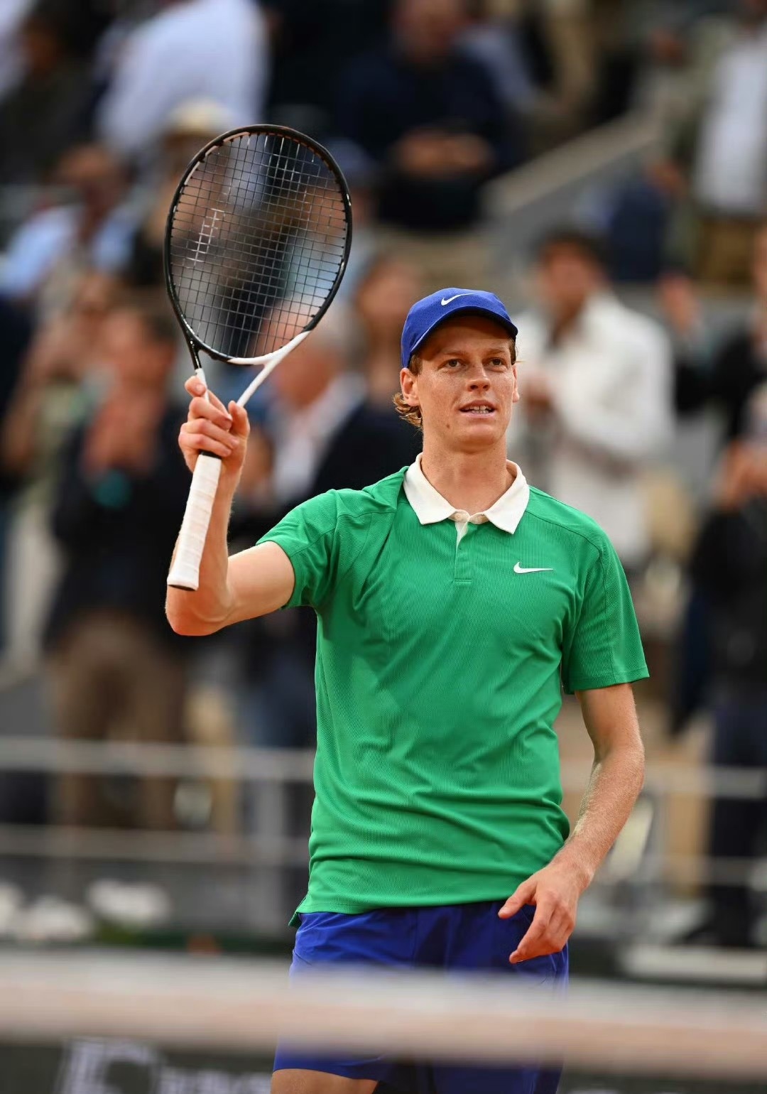 关于西班牙网球队翻盘世界网球队，德约科维奇完成帽子戏法的信息