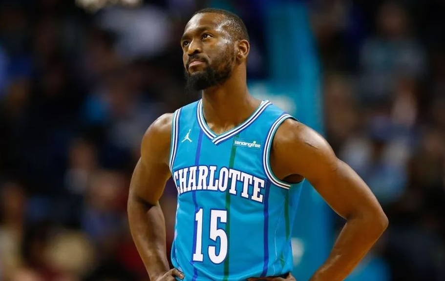 公牛队完胜对手，沃克领衔进攻狂砍得分效率极高的简单介绍