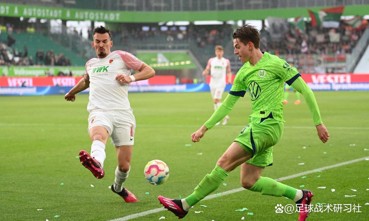 LPL赛事观看-沃尔夫斯堡教练组调整战术，寻找新的突破口