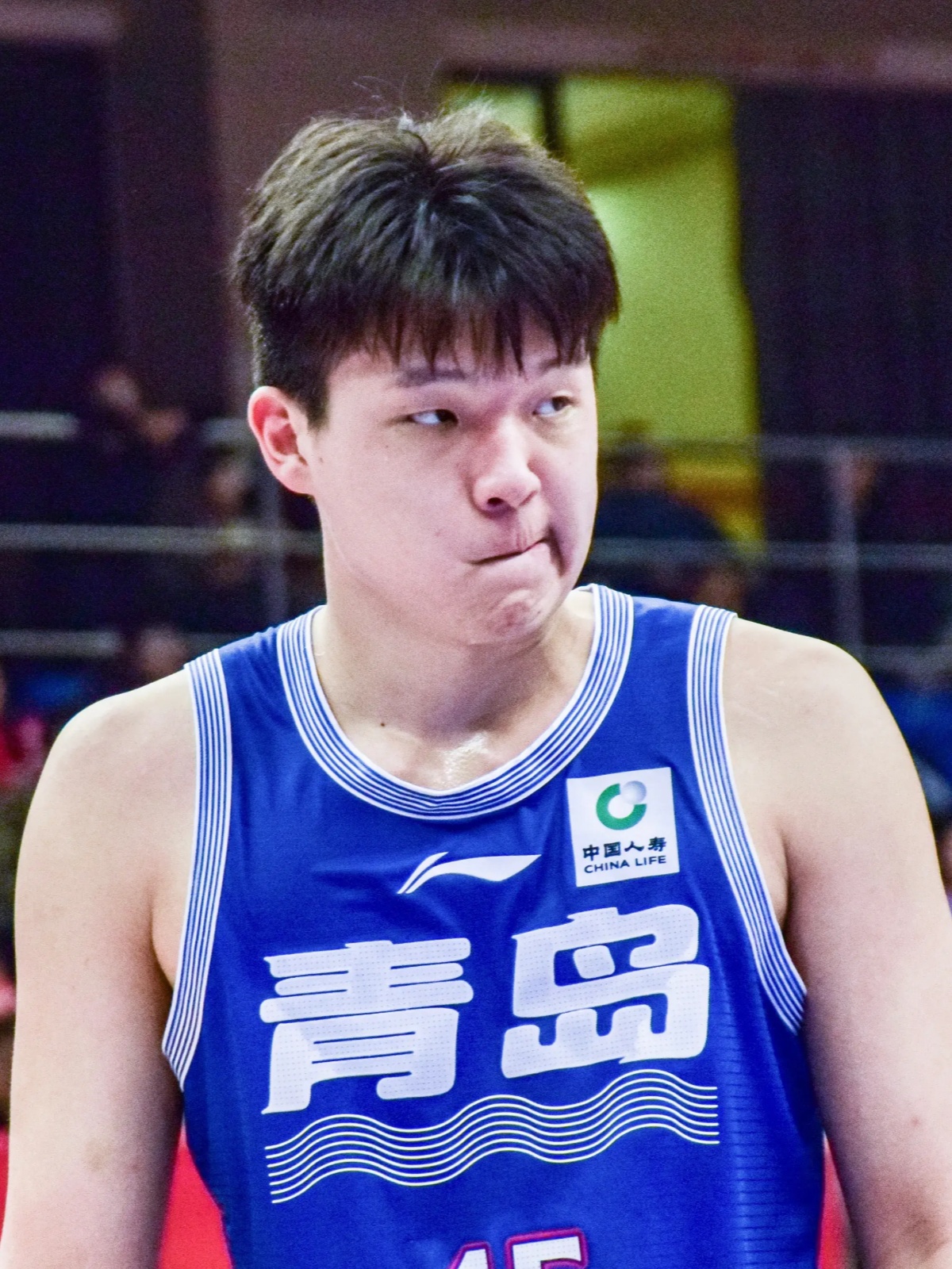 青岛男篮再遭困扰，寻找应对之策