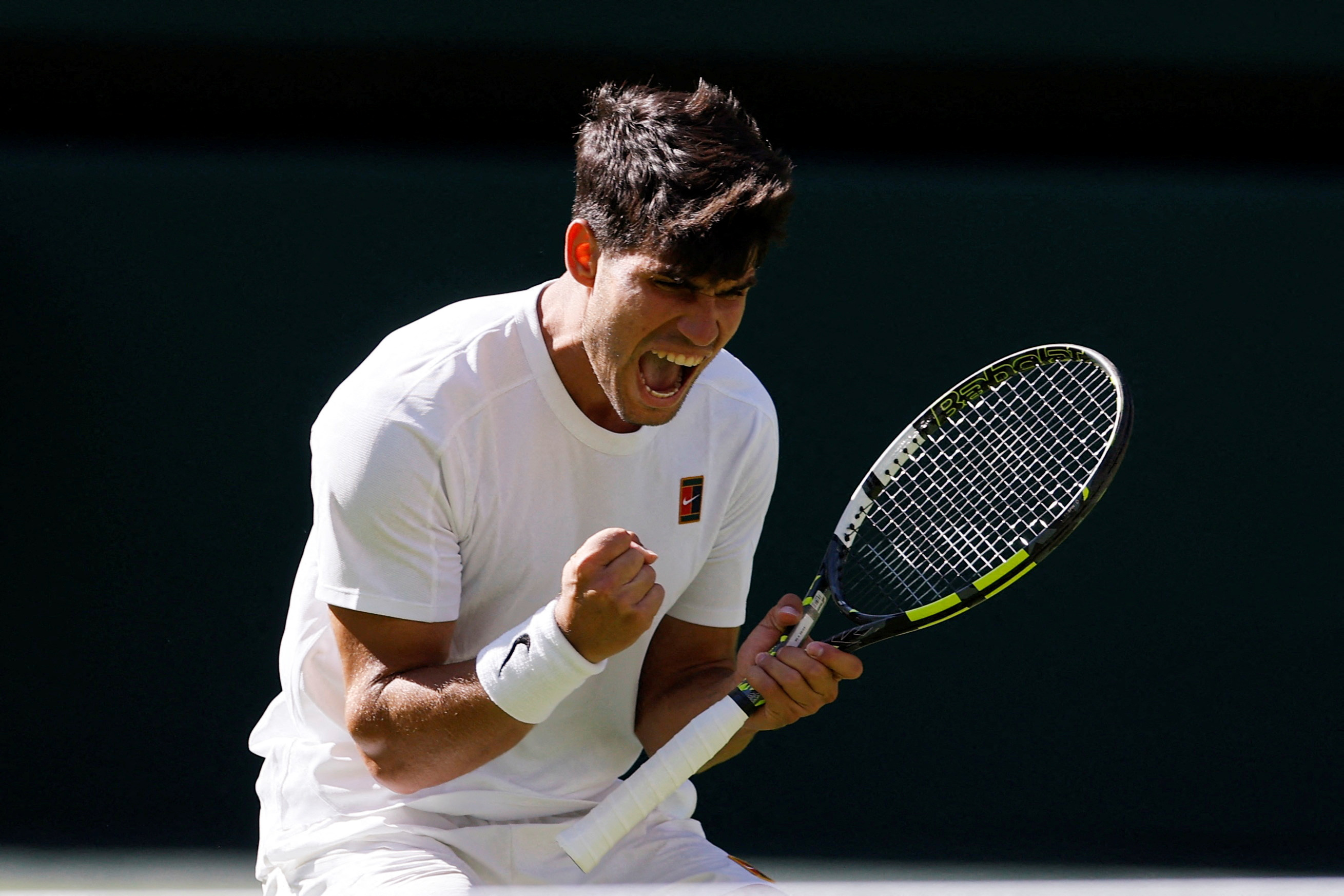 LOL英雄联盟投注竞猜-包含澳网鏖战温网，阿尔卡拉斯高光表现的词条