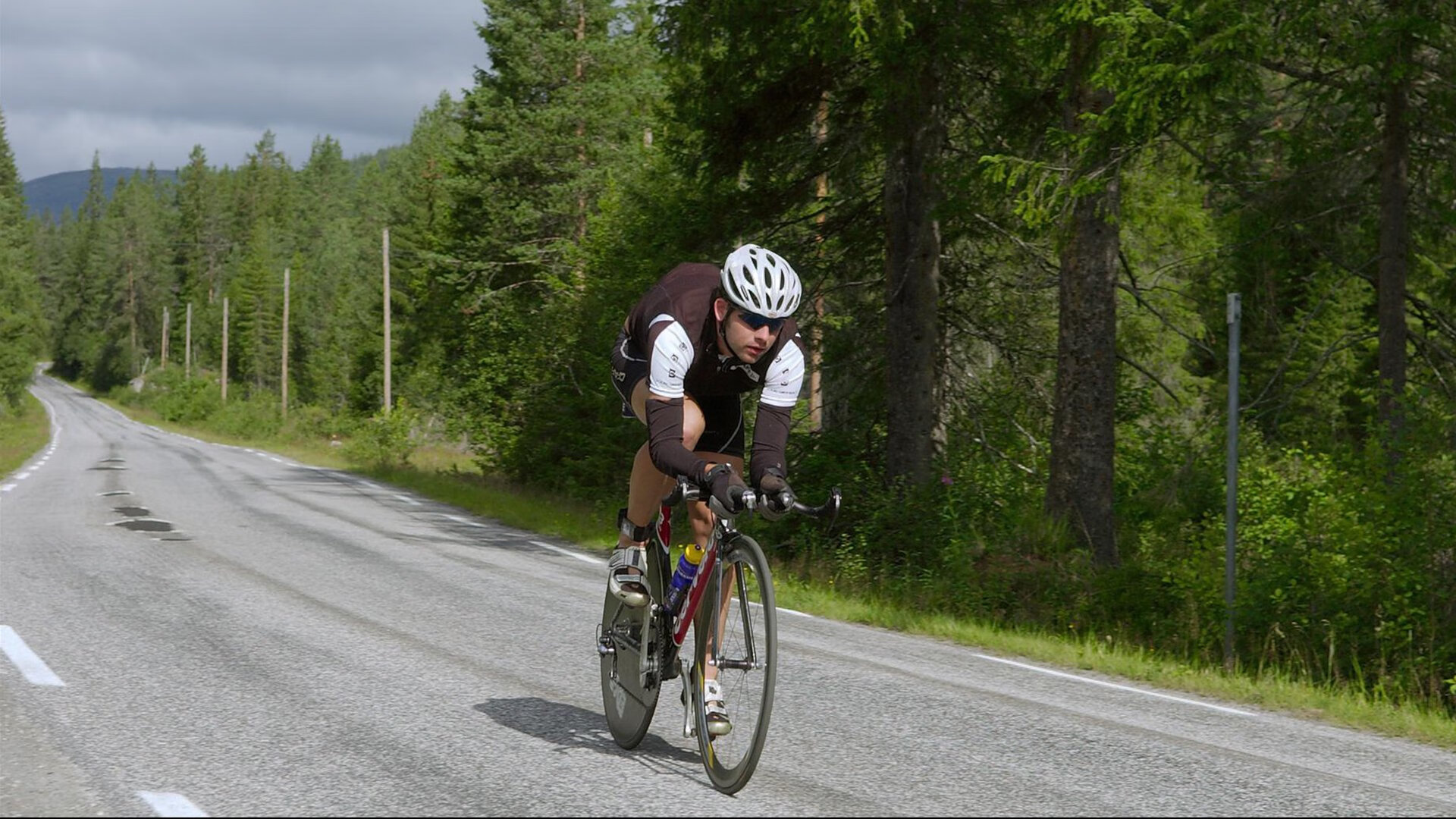 从雅加达到巴黎，印尼羽球奇迹夜，马琳一锤定音逆转法国